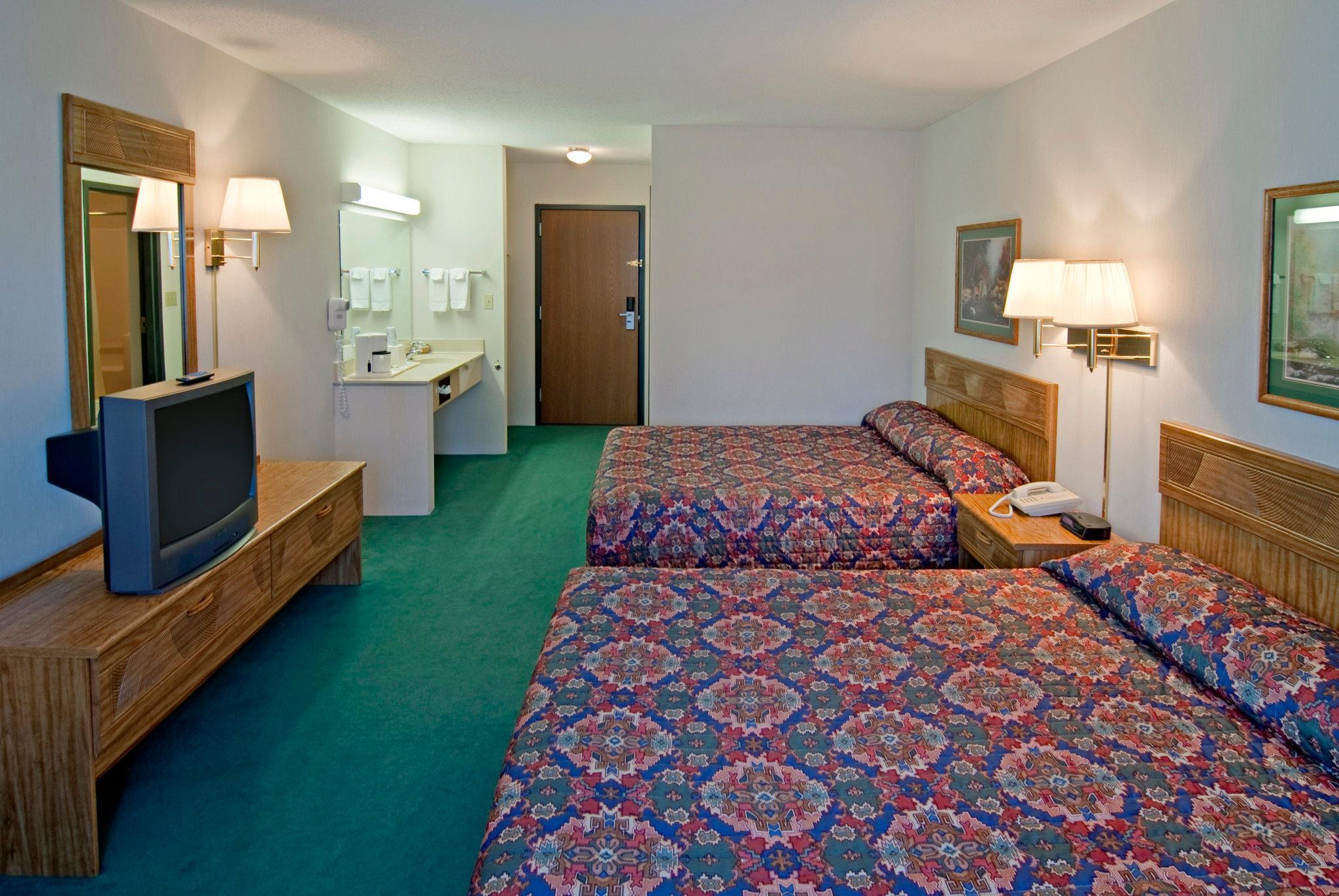 Americas Best Value Inn & Suites - Tahquamenon Country Newberry Rom bilde