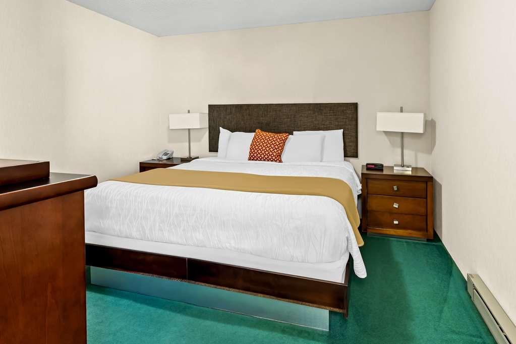 Americas Best Value Inn & Suites - Tahquamenon Country Newberry Rom bilde