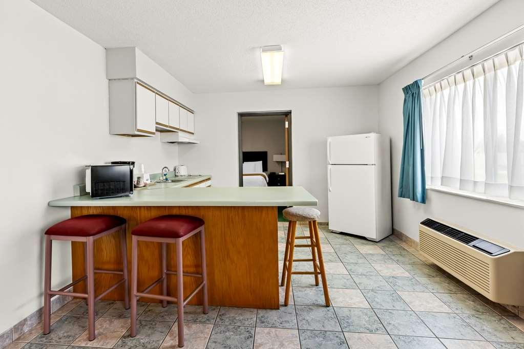 Americas Best Value Inn & Suites - Tahquamenon Country Newberry Rom bilde