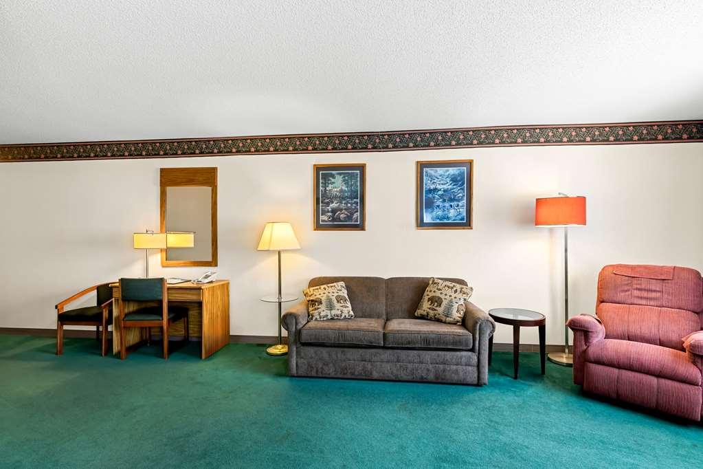 Americas Best Value Inn & Suites - Tahquamenon Country Newberry Rom bilde
