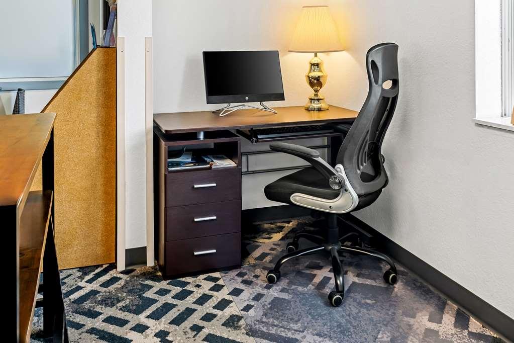 Americas Best Value Inn & Suites - Tahquamenon Country Newberry Fasiliteter bilde